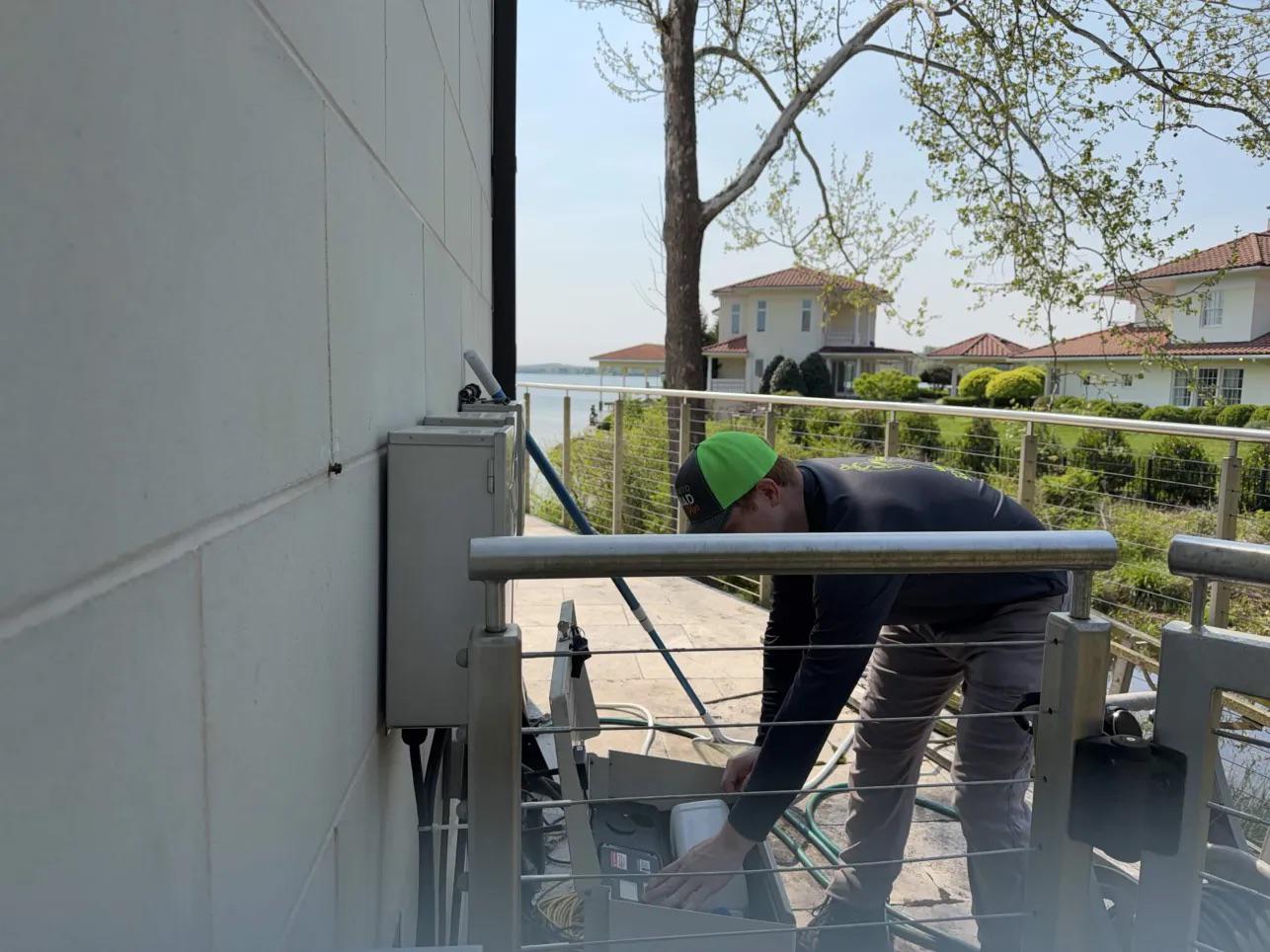 What Fort Loudoun Lake Means for Mosquito Season in Lenoir City