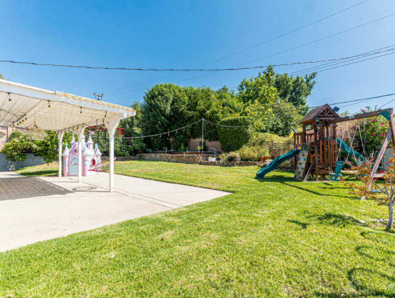 How to Enjoy Your Backyard Again in Hope Mills This Summer
