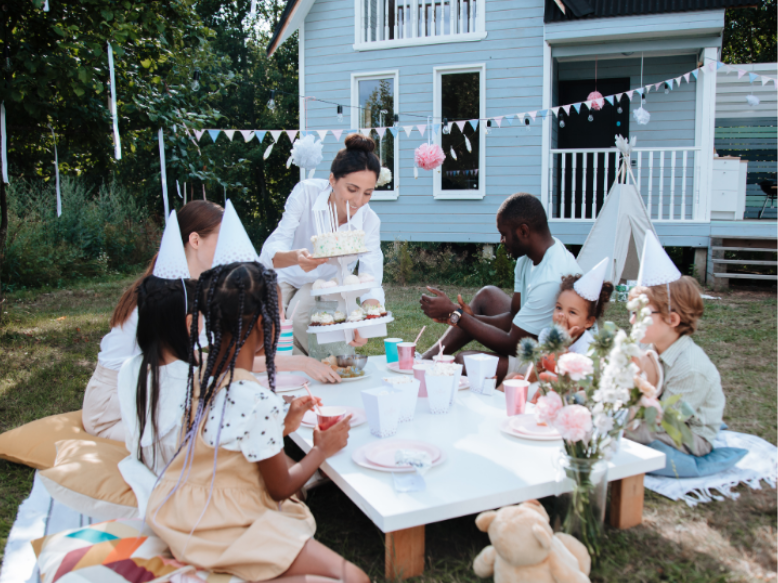 How to Enjoy Outdoor Entertaining in Great Neck Without Mosquitoes