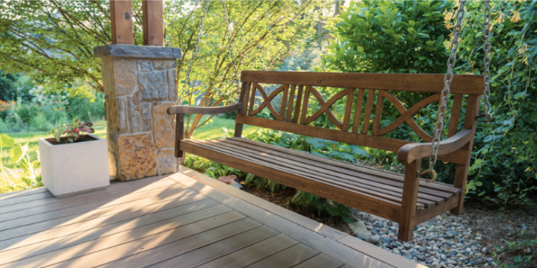 Do Shaded Porches and Overgrown Bushes Keep Mosquitoes Active All Day in Easley?